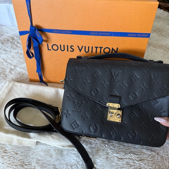 Louis Vuitton metis black - Picture 1 of 7
